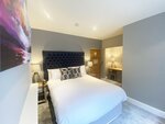 Superior King Room, 1 King Bed, Jetted Tub and Shower в Aberdunant Hall