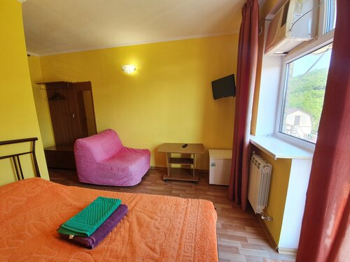 Большой двухместный номер с 1 кроватью в Гостевой дом На Земляничной