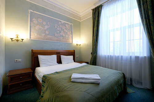 3. Трёхкомнатный "Семейный номер", с видом на Монастырскую площадь