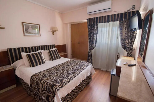 Четырёхместный номер Standard в Gran Hotel Continental