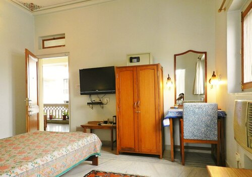 Economy Double Room в Tara Niwas