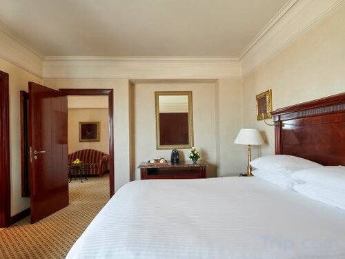 King Bed Diplomatic One Bedroom Suite -Smoking в InterContinental Citystars Cairo