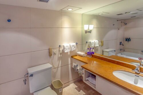 Deluxe Twin Room в Guo Ji Yi Yuan Hotel