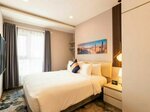 Executive Two-Bedroom Residence – City View в La Vela Saigon Hotel