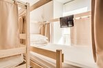 Верхнее место в 14-Местном Общем Номере / Upper Bed in 14-Bed Dorm Room в Centeral