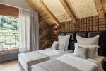 Делюкс с балконом и видом на горы в Stellar Collection Chalet, Krasnaya Polyana