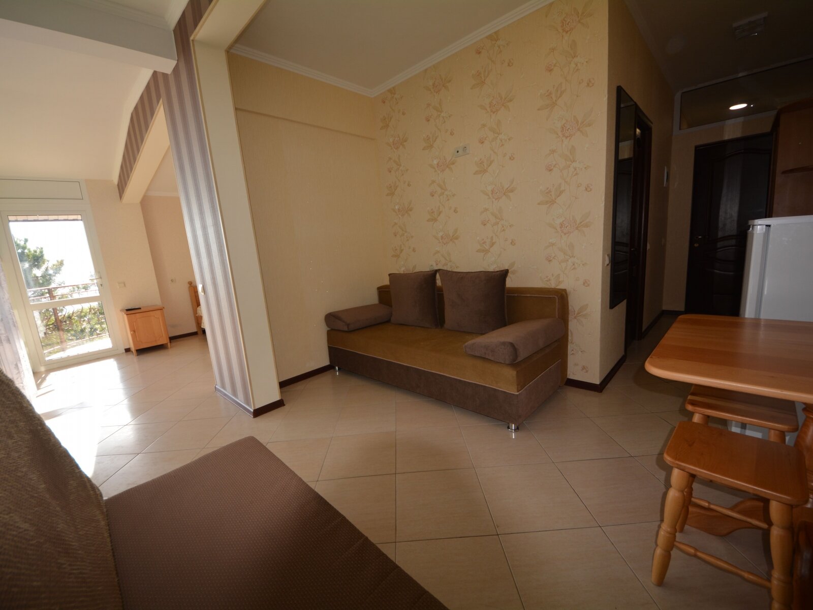 Двухкомнатный люкс с балконом и видом на море