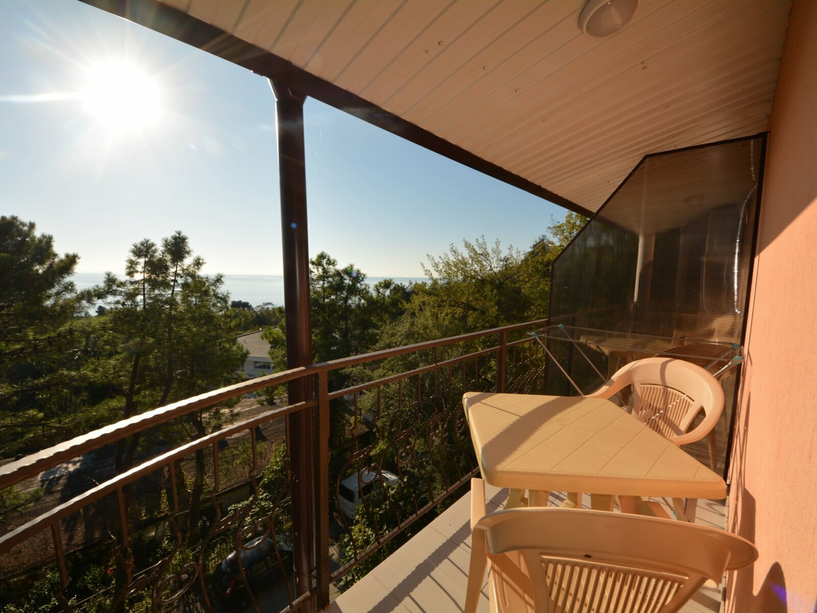 Двухкомнатный люкс с балконом и видом на море