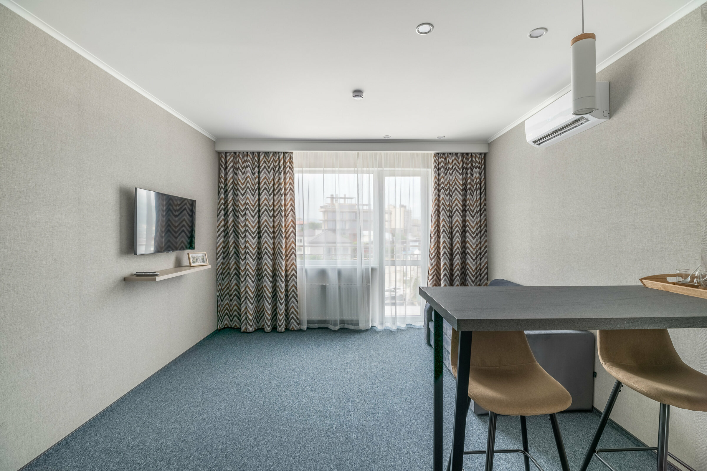 Семейный номер с балконом