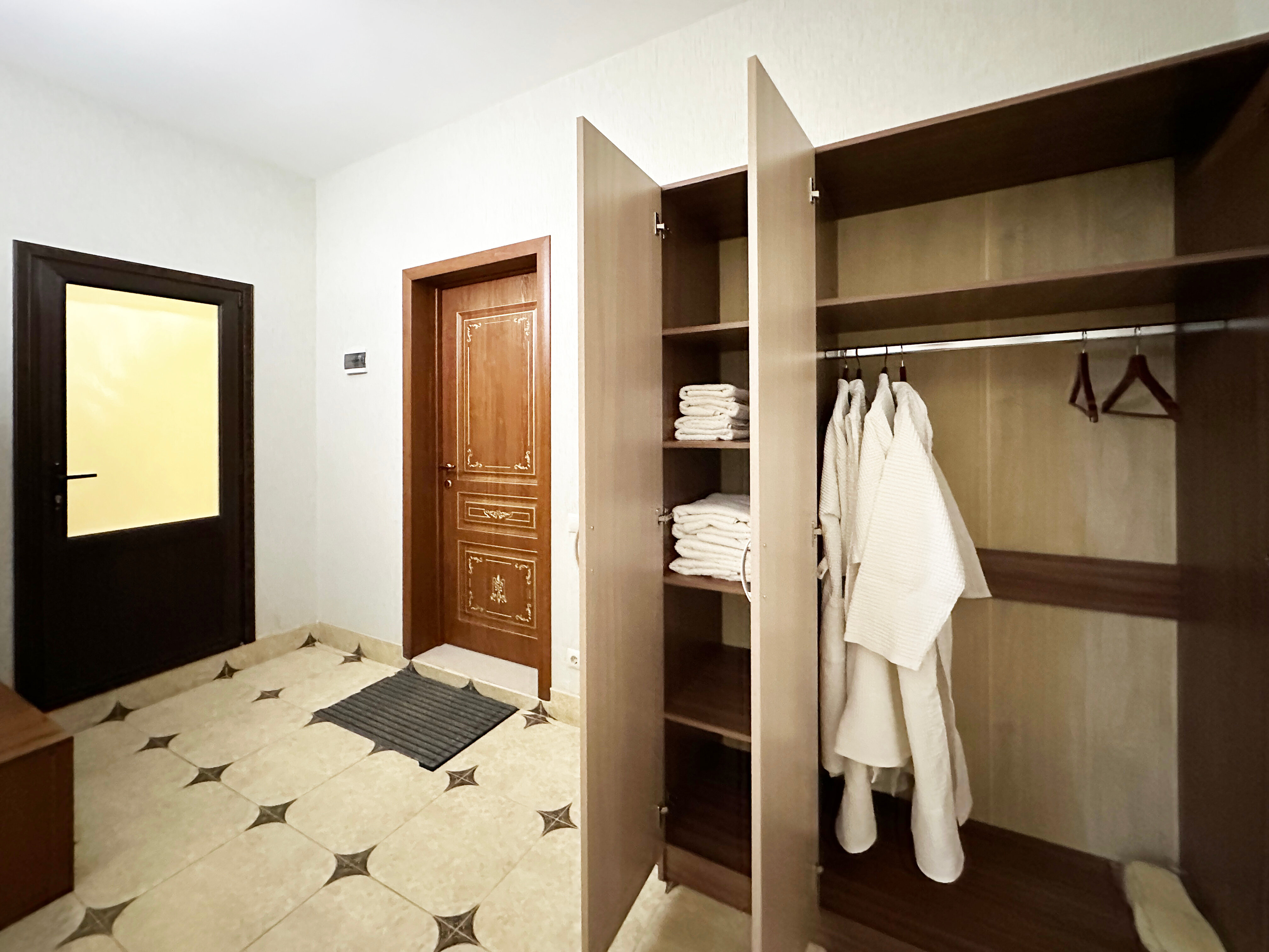 Четырехместный номер эконом-класса