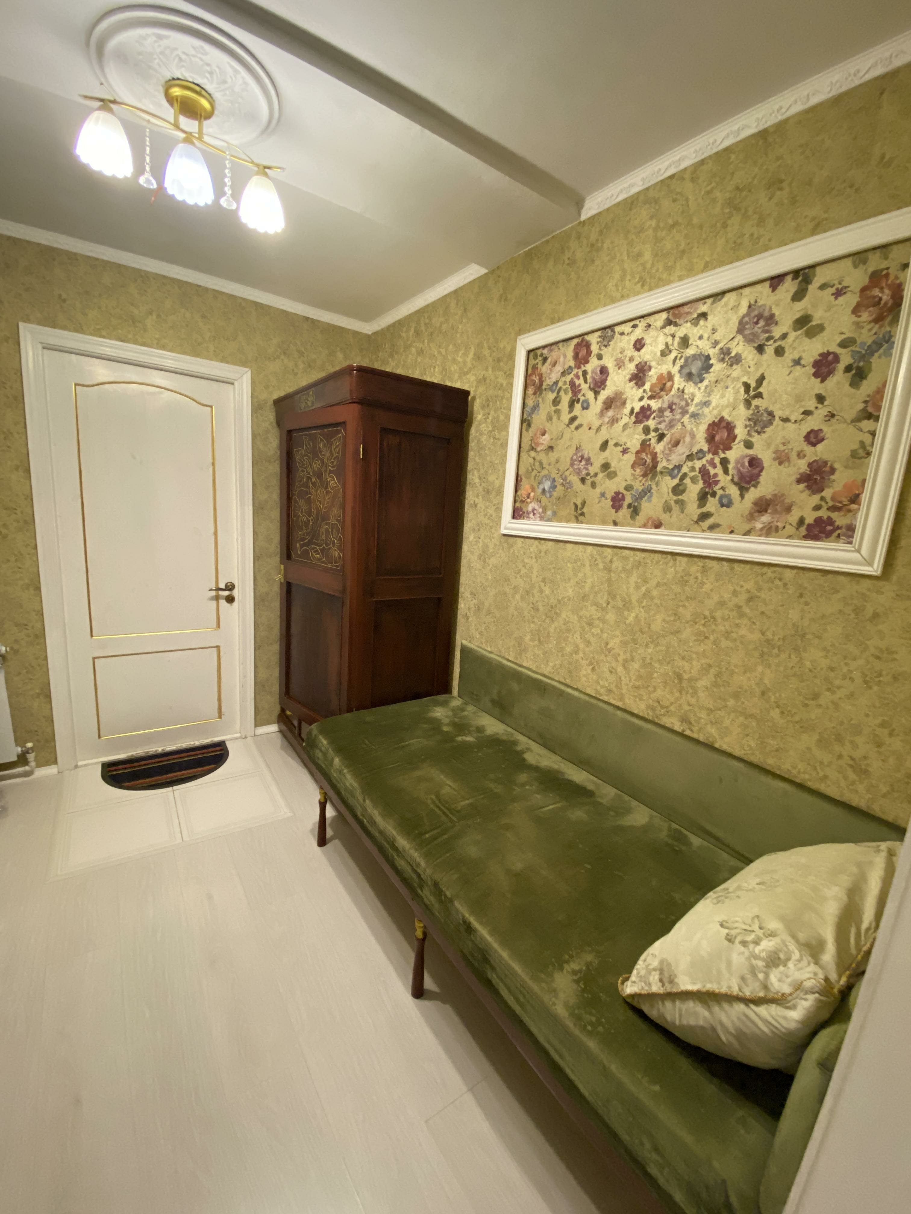 Cемейный номер с собственной ванной комнатой