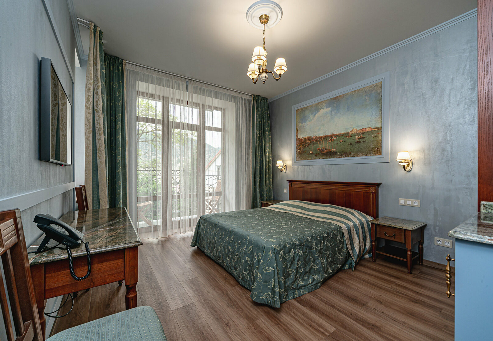 Стандартный номер с кроватью размера «king-size»