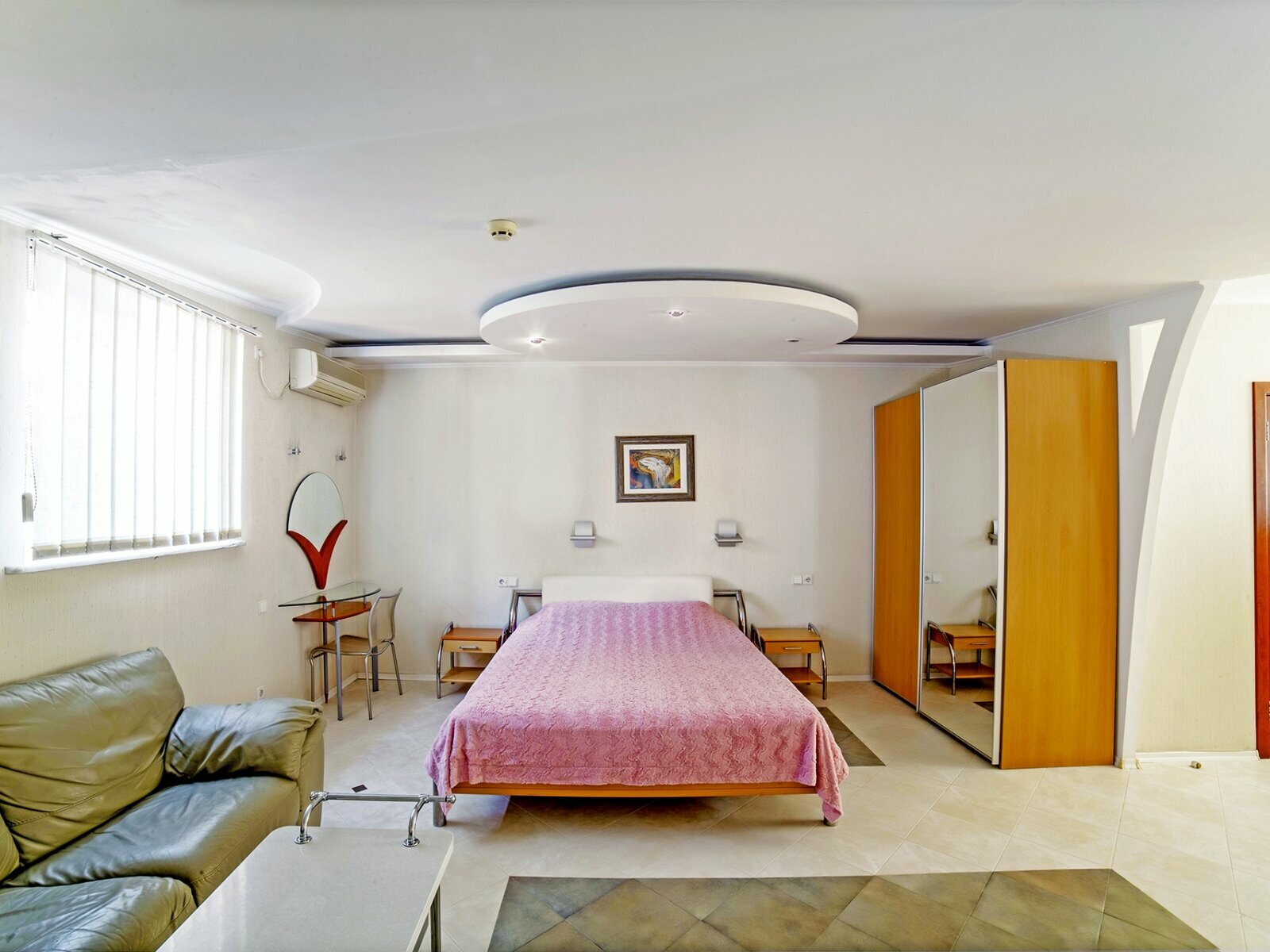 Стандартный трехместный номер