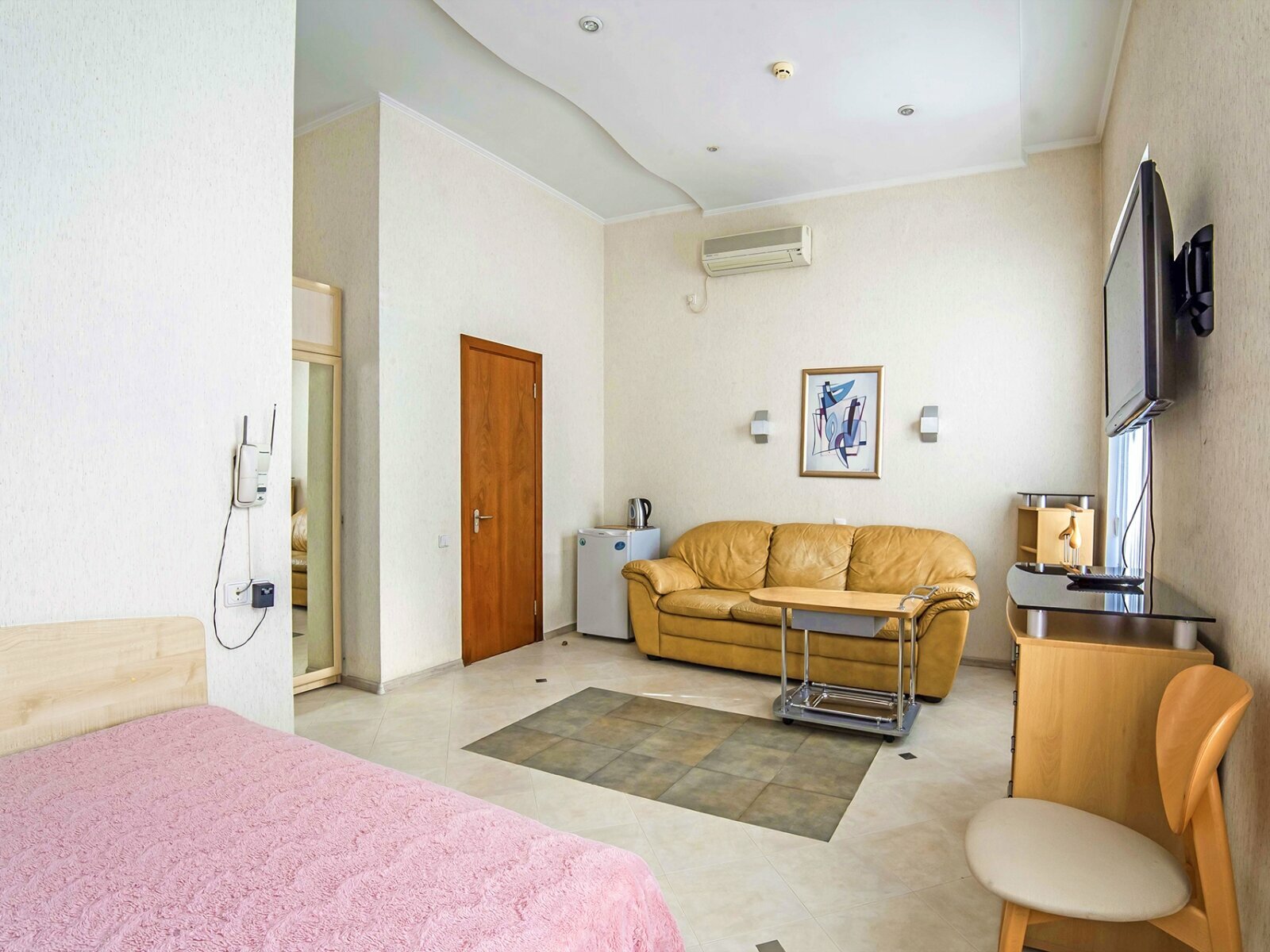 Стандартный трехместный номер