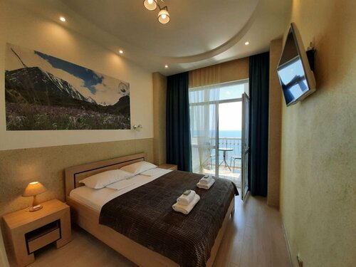 Апартаменты с видом на море в Лазурный Батилиман