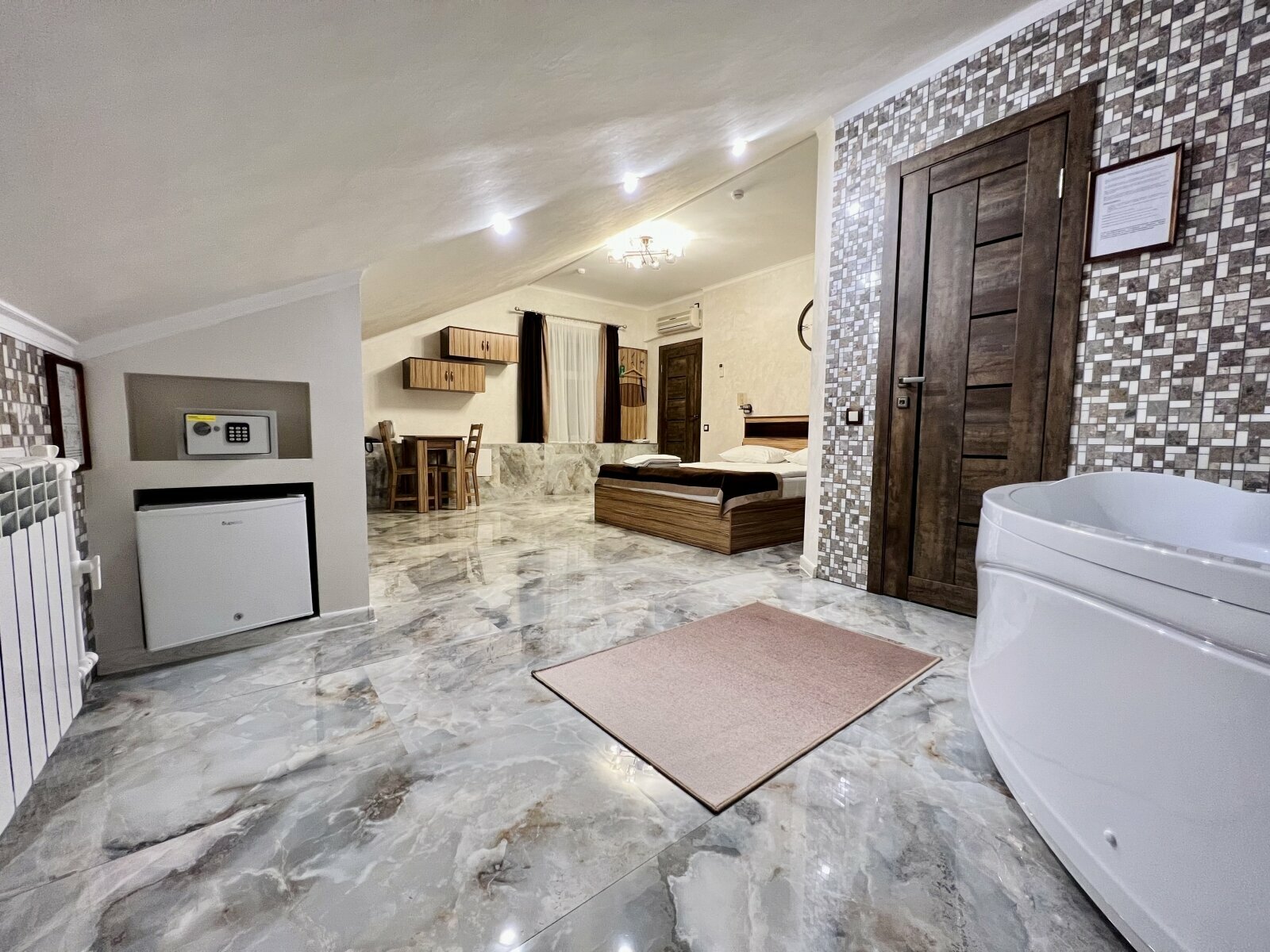 Люкс с кроватью размера «king-size»