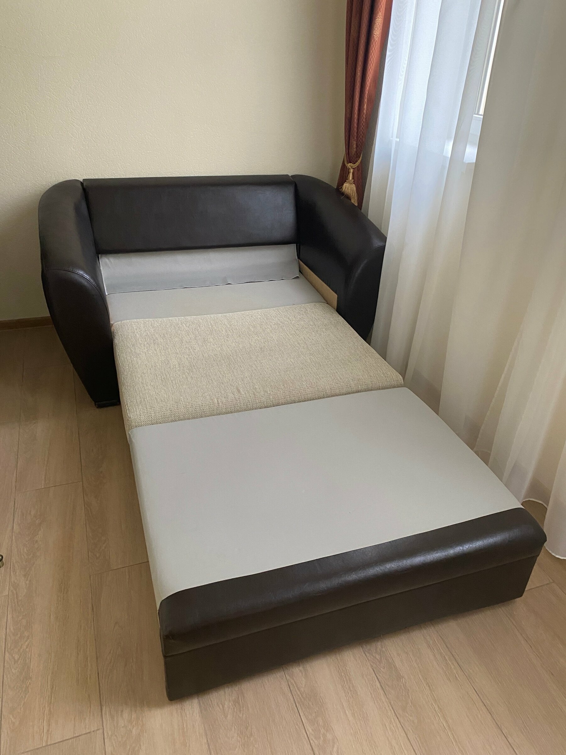 Трехместный номер с балконом