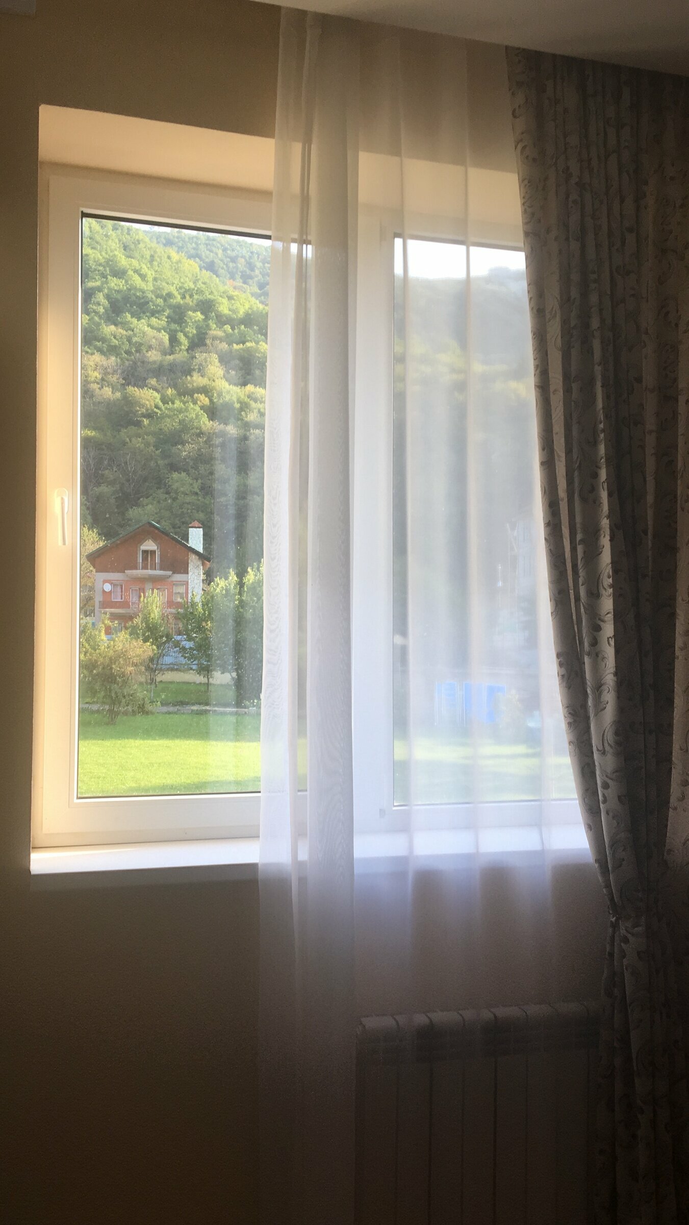 Двухместный номер с 1 кроватью или 2 отдельными кроватями и общей ванной комнатой