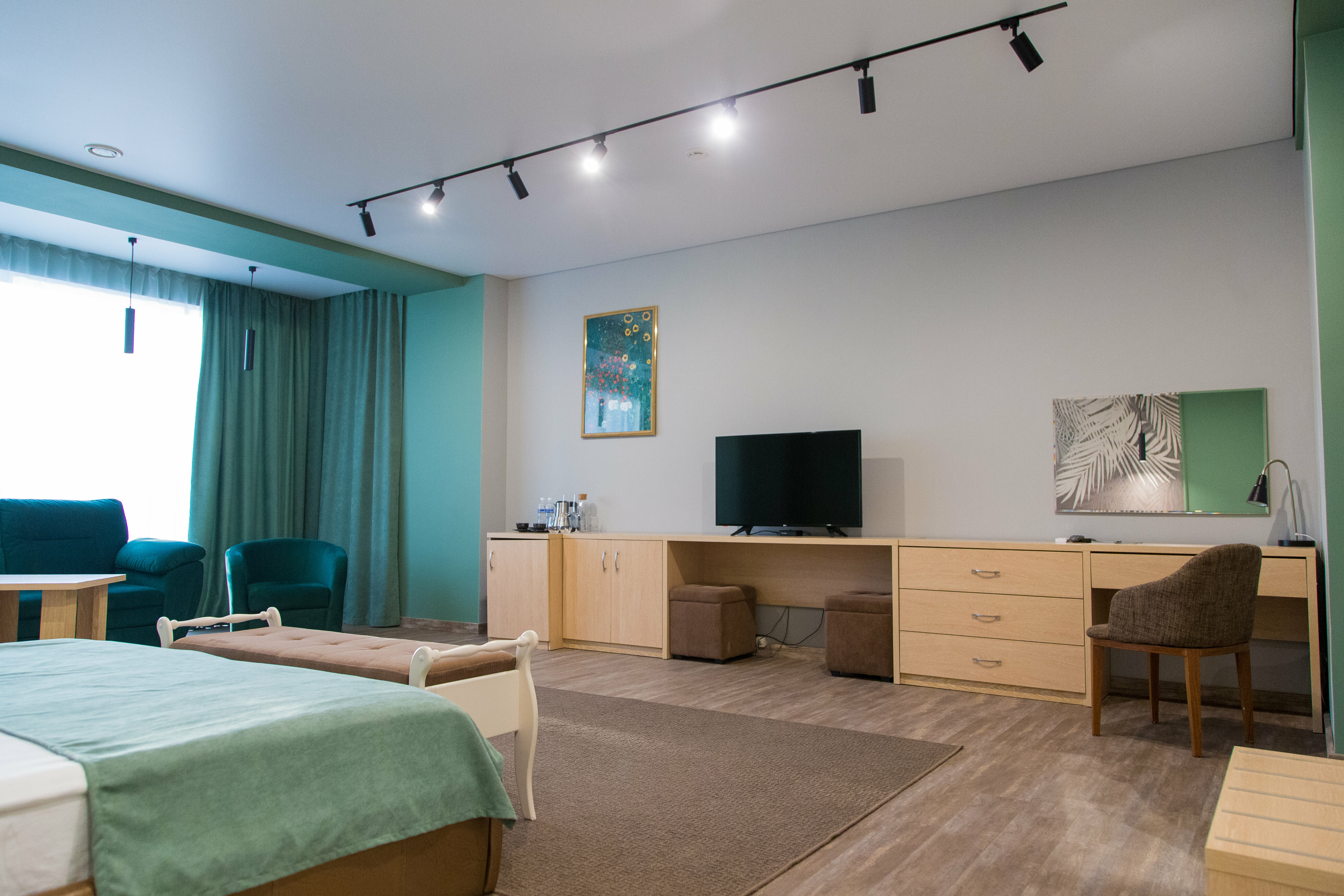 Полулюкс Делюкс