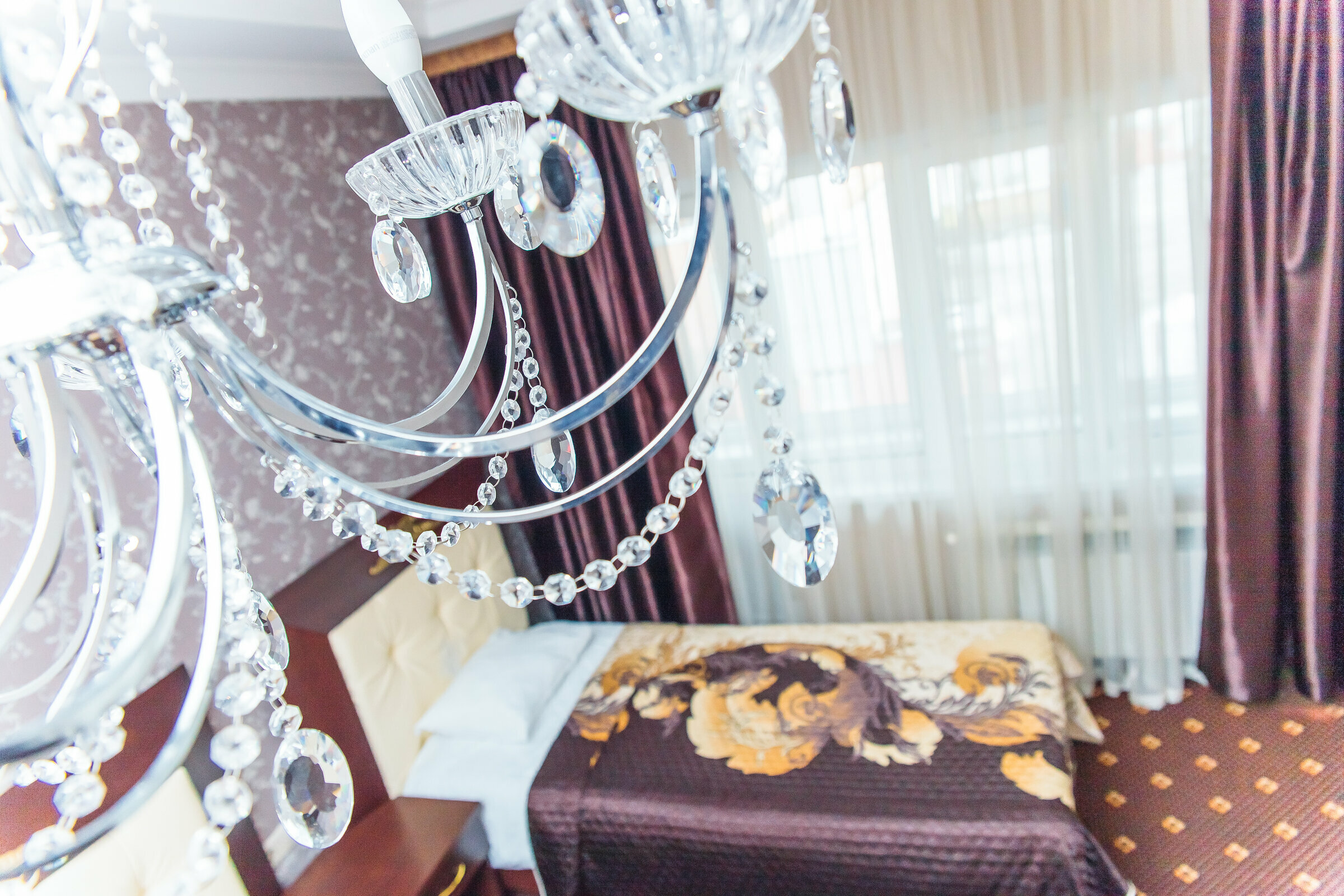 Стандартный номер с 2 односпальными кроватями и диваном