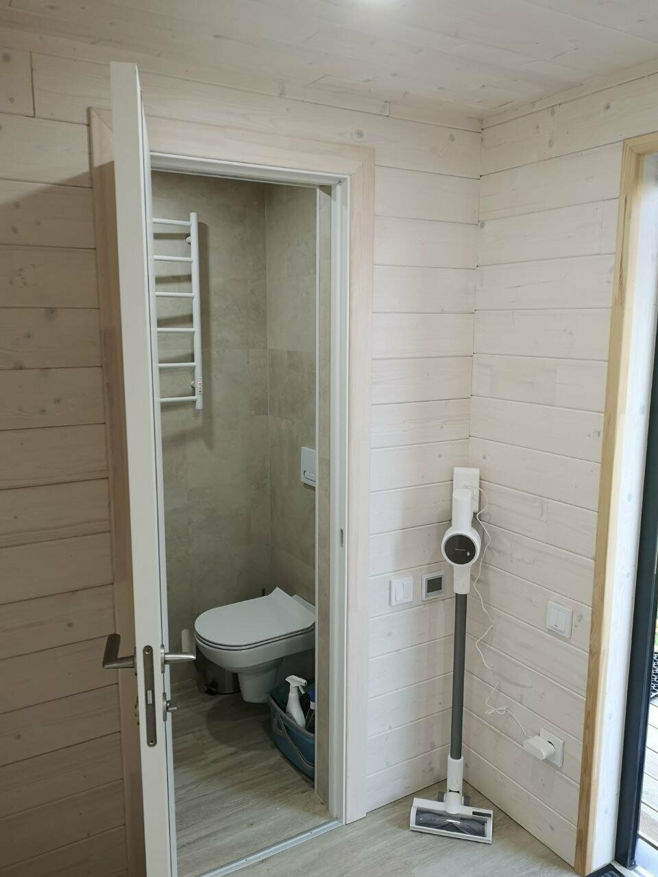 Коттедж "Маврикий" с сауной и видом на озеро