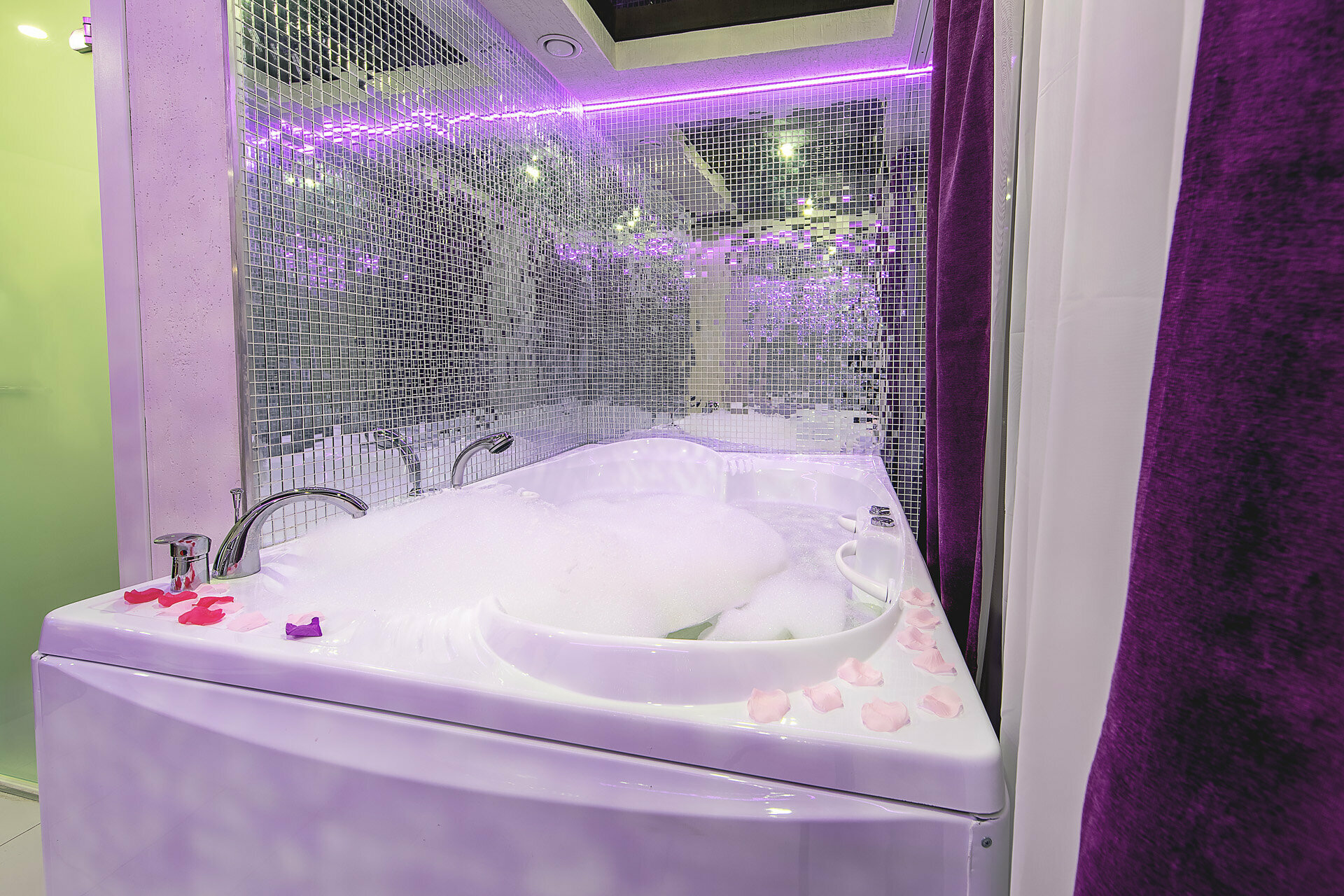 Комфорт номер с ванной (только для взрослых)