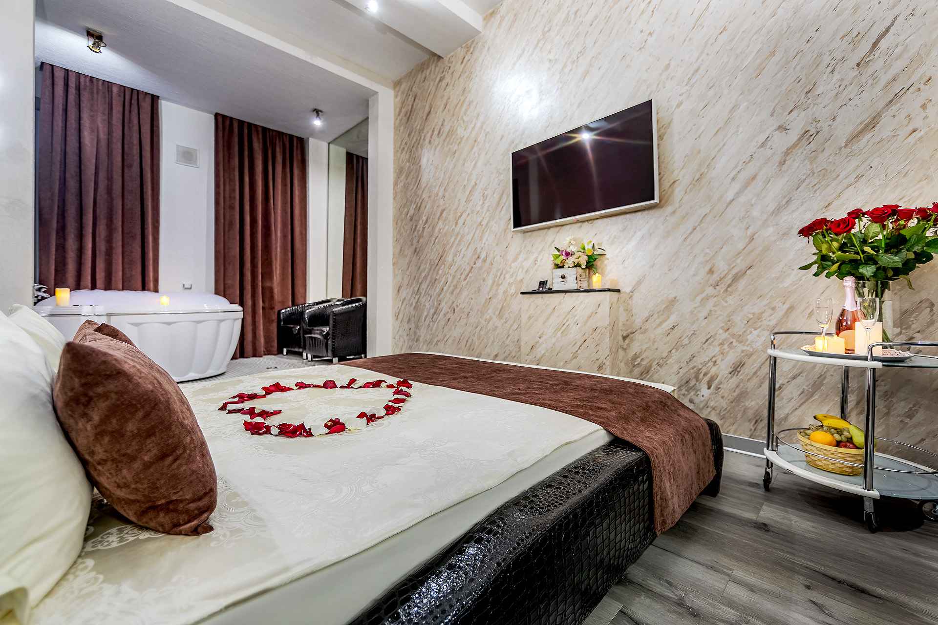 Улучшенный номер с ванной (только для взрослых)