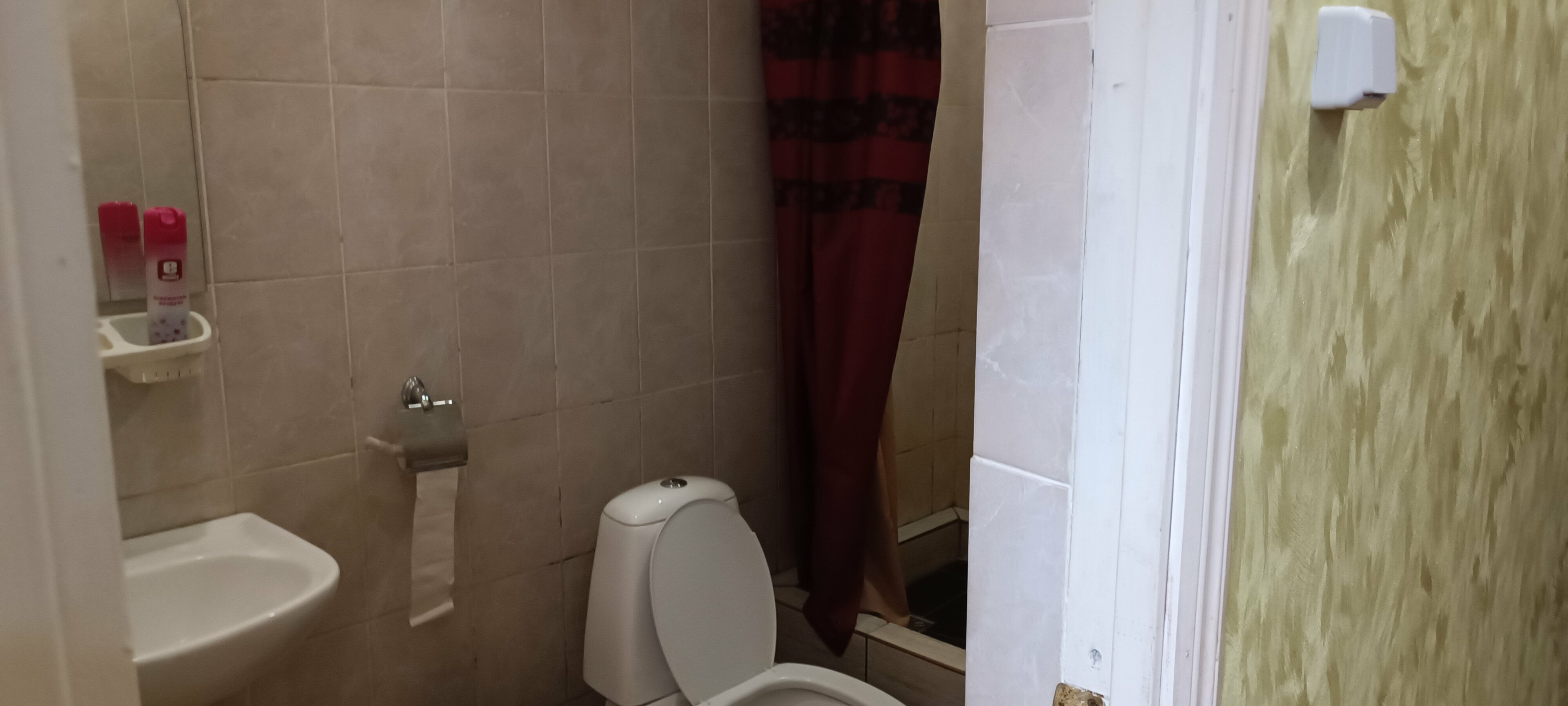 Общий 5 местный номер для мужчин и женщин