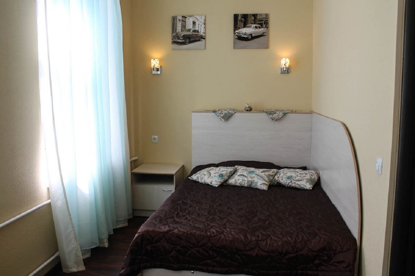 Двухместный номер с 1 кроватью или 2 отдельными кроватями и собственной ванной комнатой