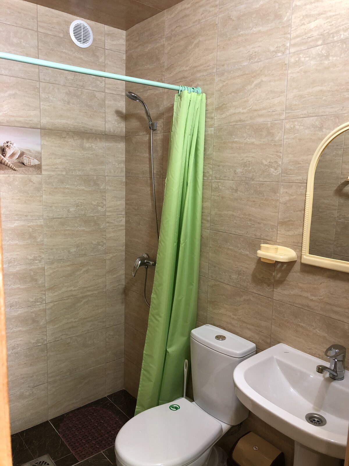 Улучшенный четырехместный номер