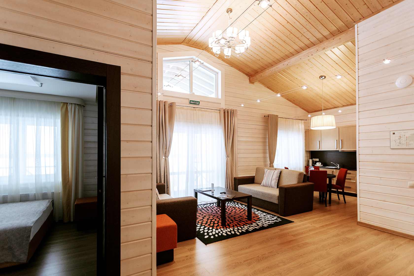 Люкс с видом на озеро