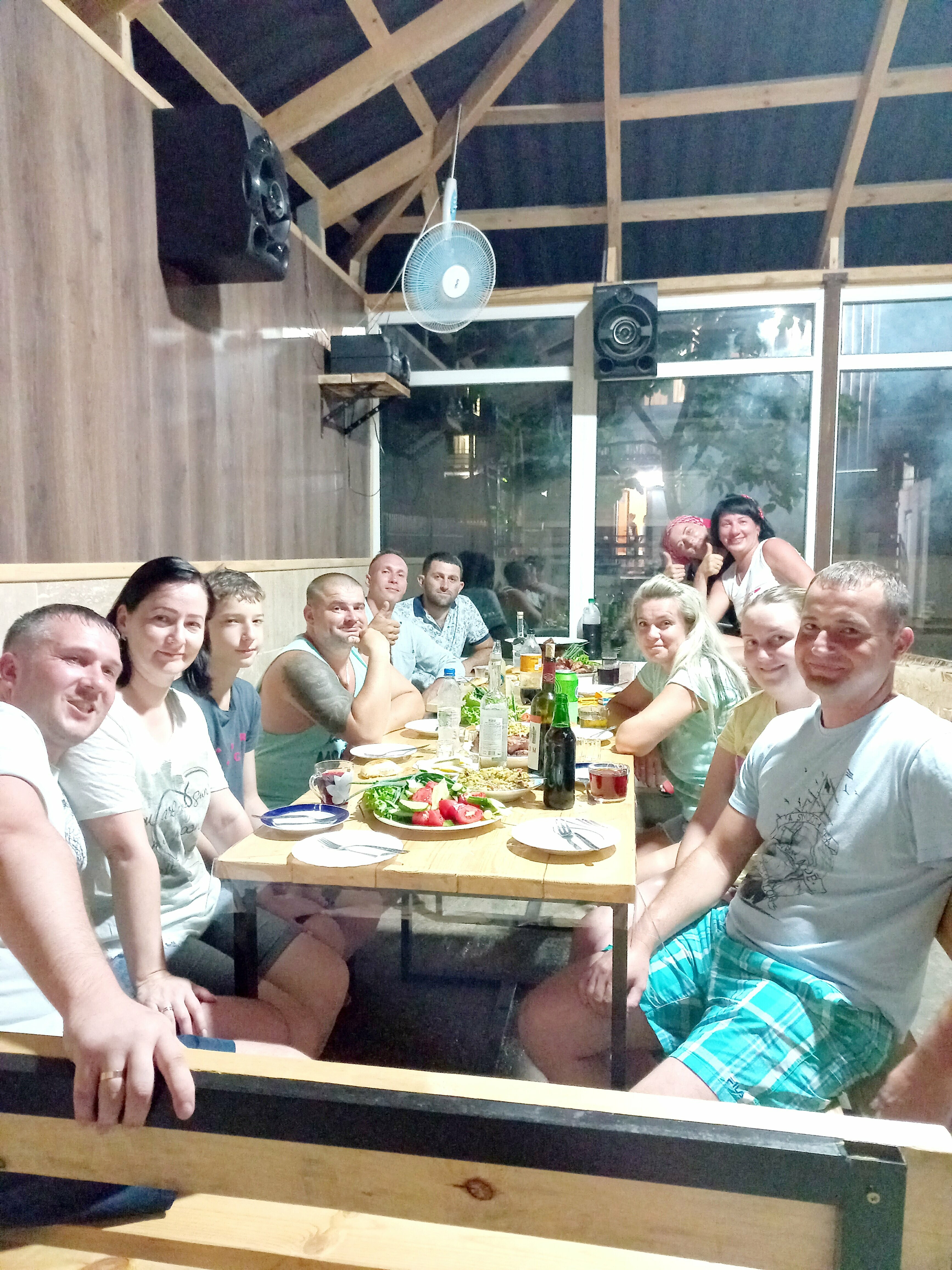 Трехместный номер с видом на горы