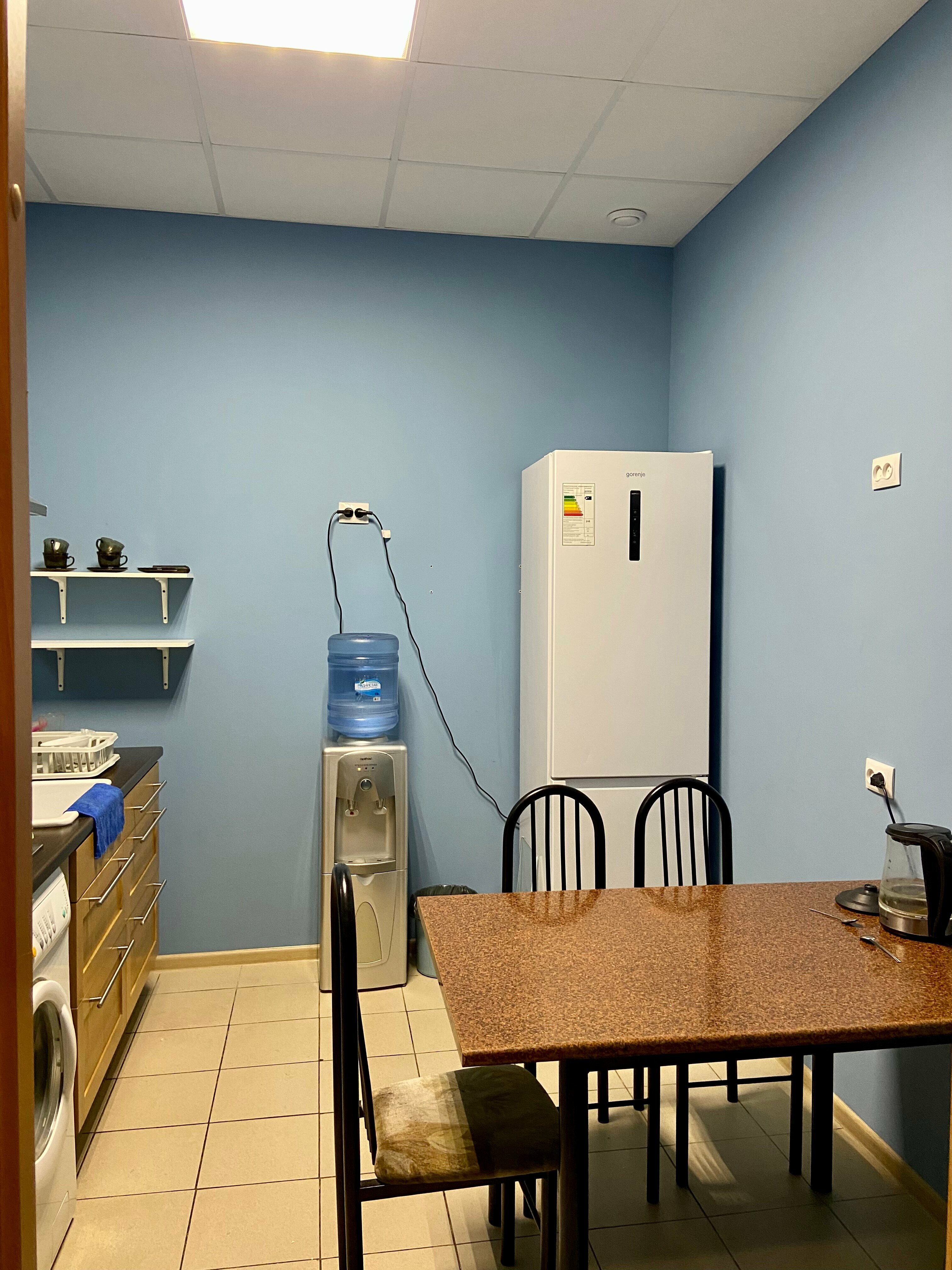 Общий номер для мужчин с 6 кроватями