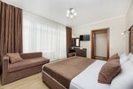 Двухкомнатный люкс в Leonsia Family Hotel