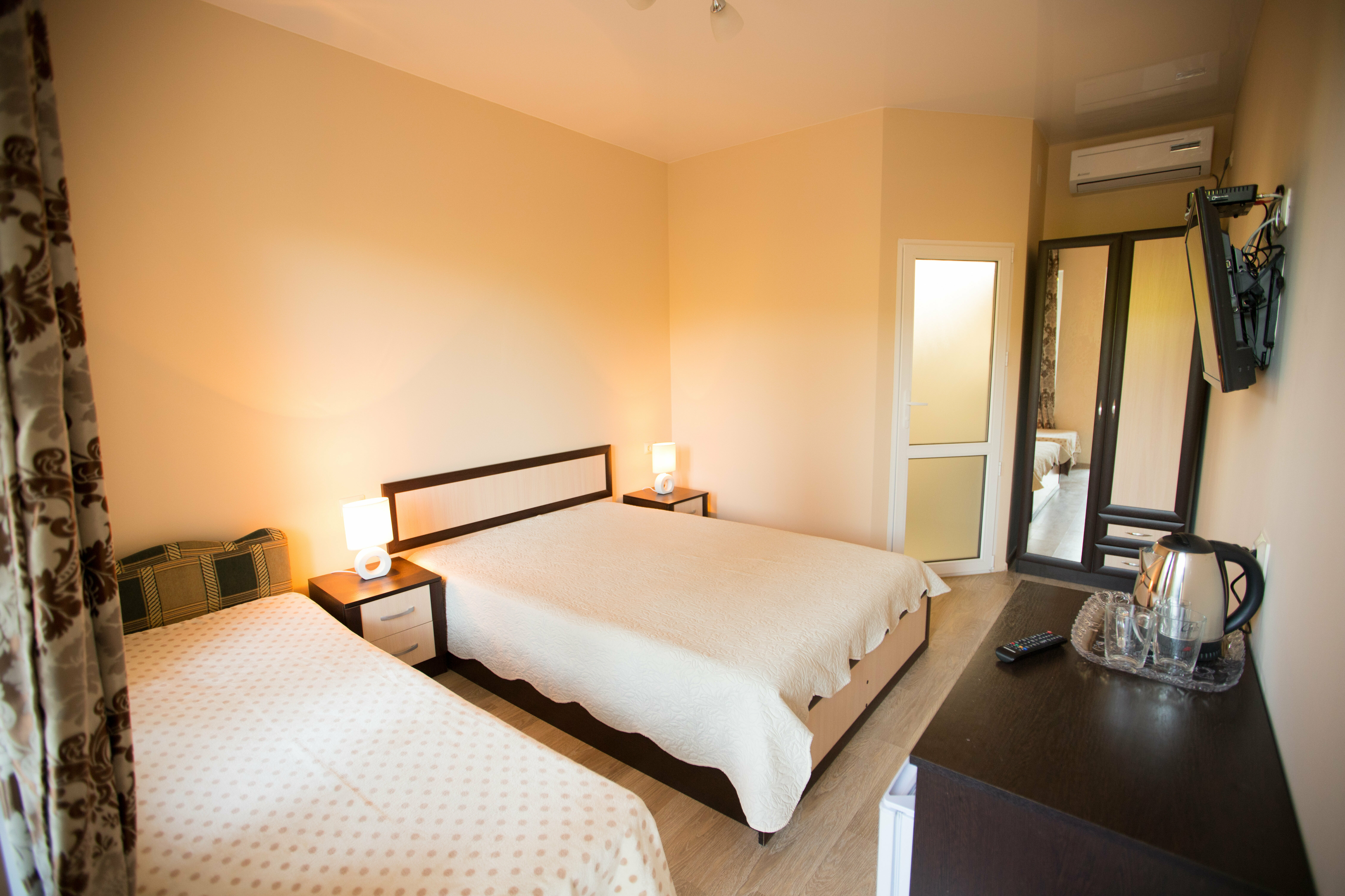 Стандартный трехместный номер