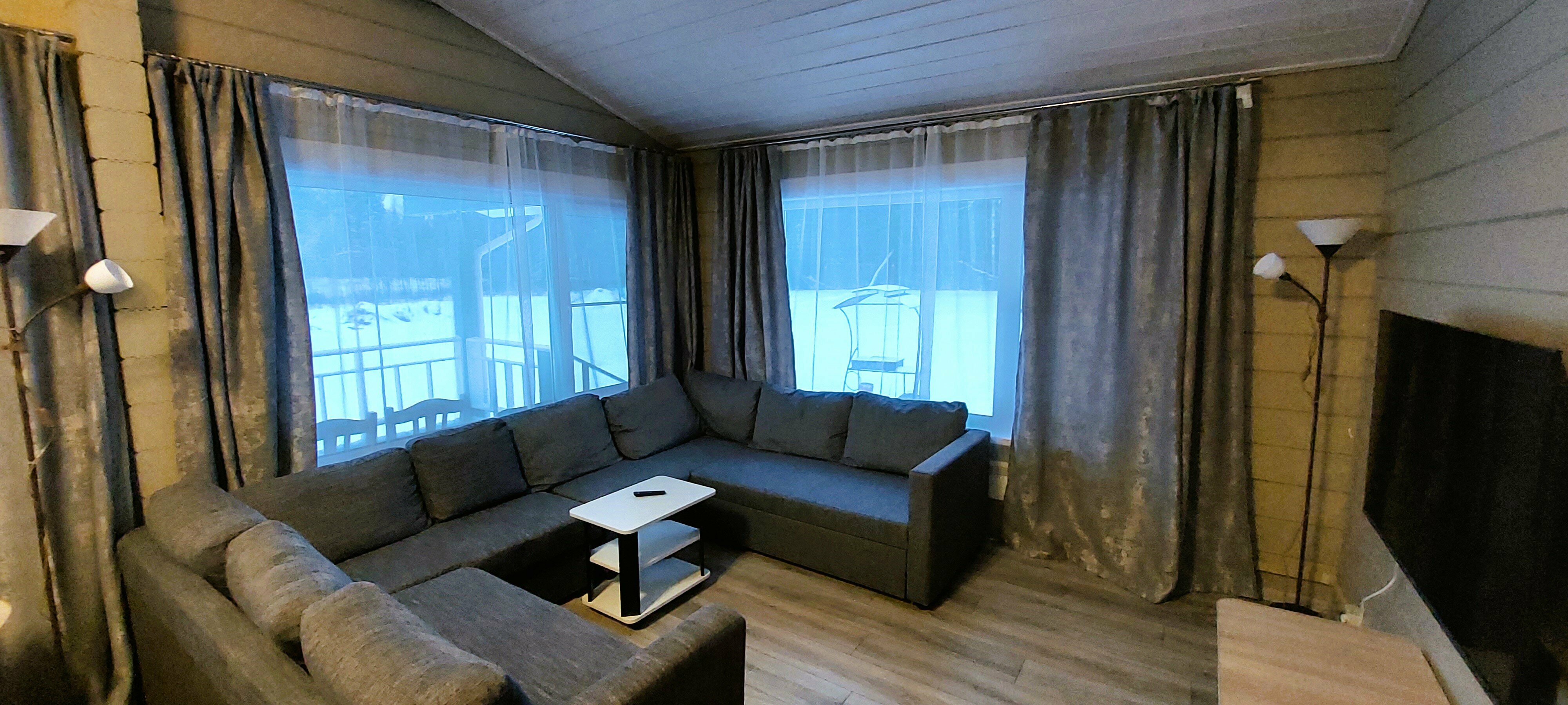 Коттедж с видом на озеро