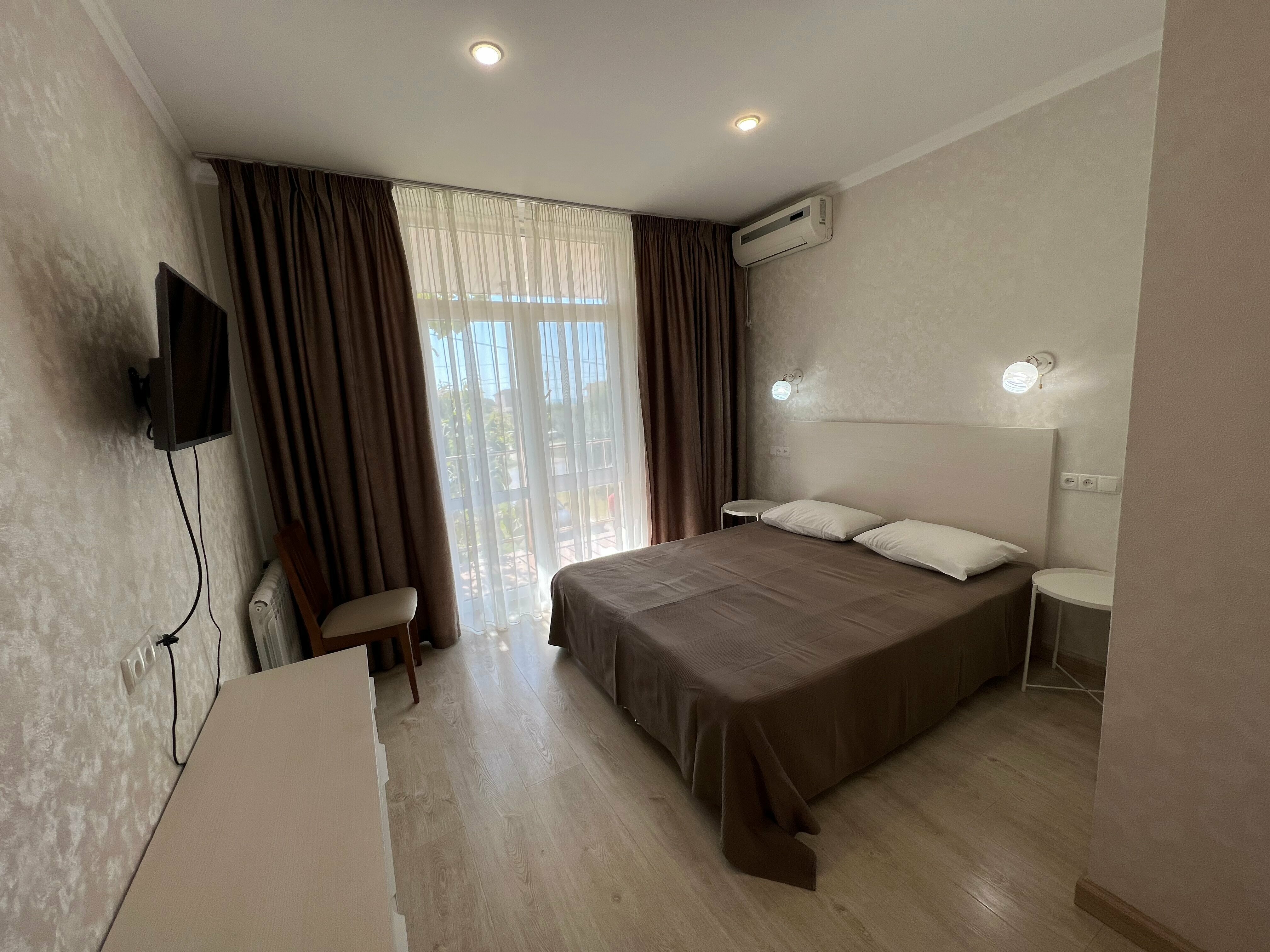 Семейный номер с балконом