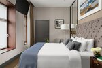 KING COMFORT ACCESSIBLE ROOM в Chekhoff Hotel Moscow Curio Collection by Hilton