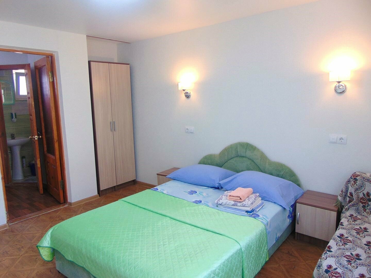 Апартаменты с балконом