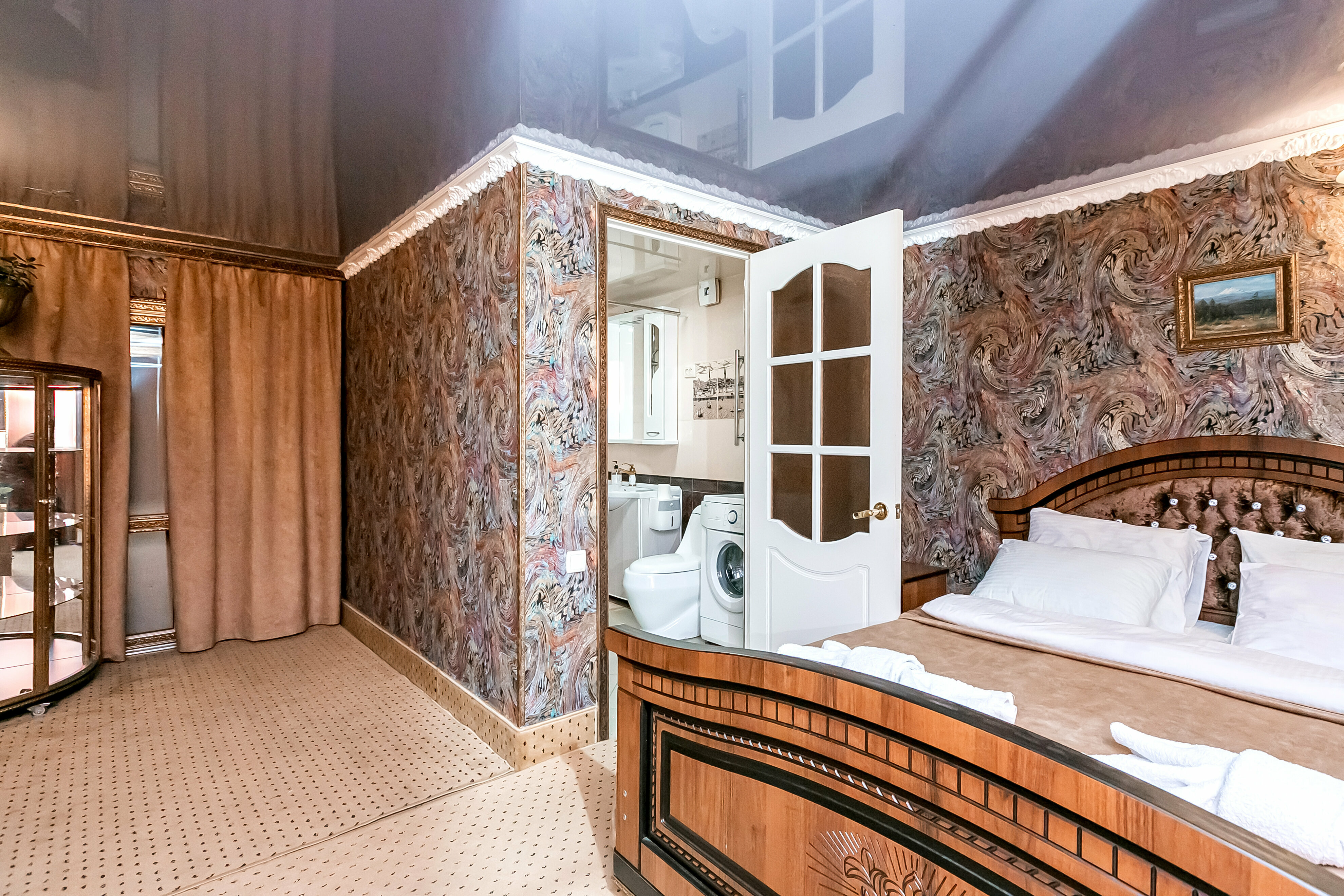 Номер Делюкс