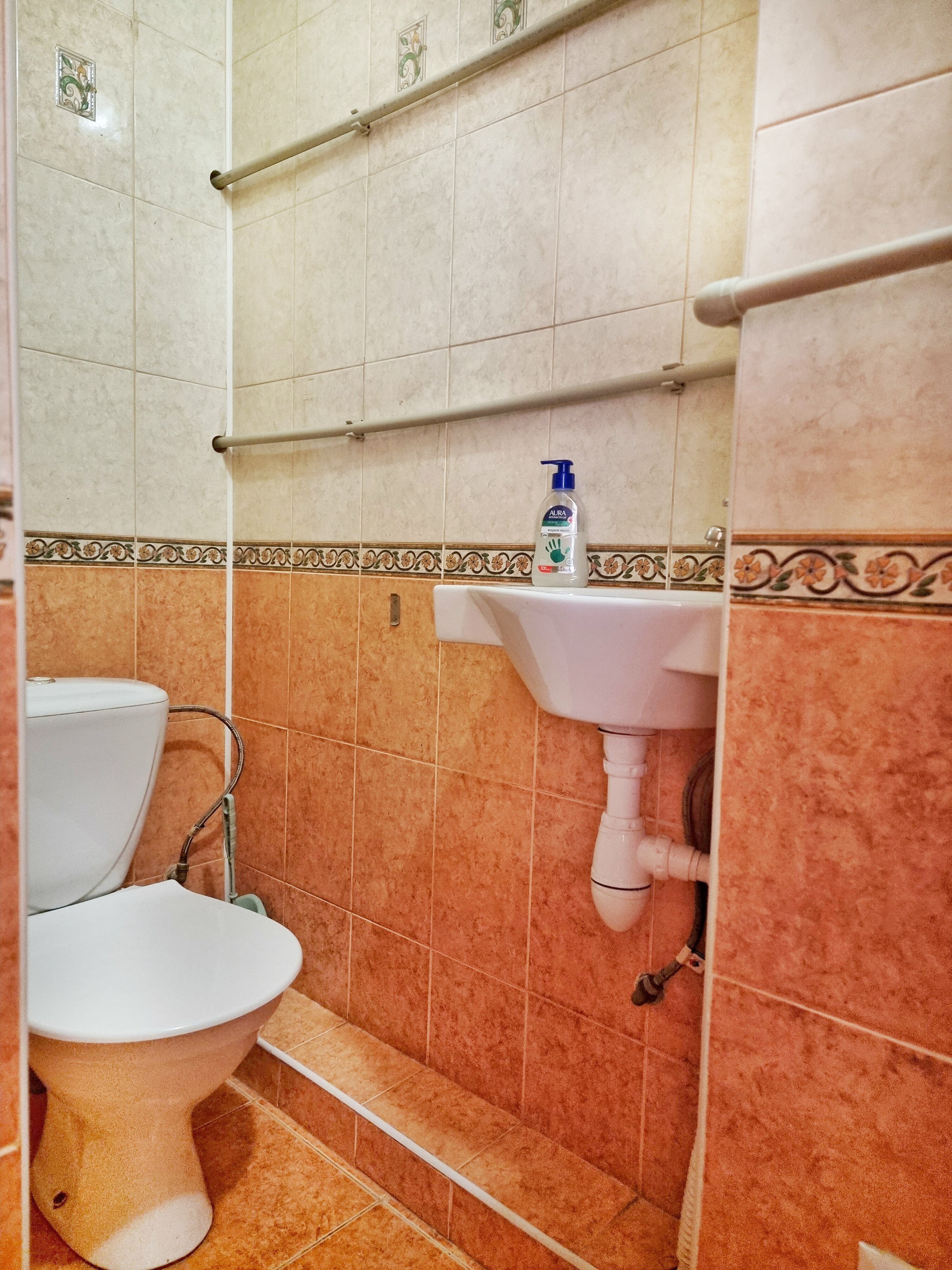 Двухместный номер эконом-класса с 2 отдельными кроватями