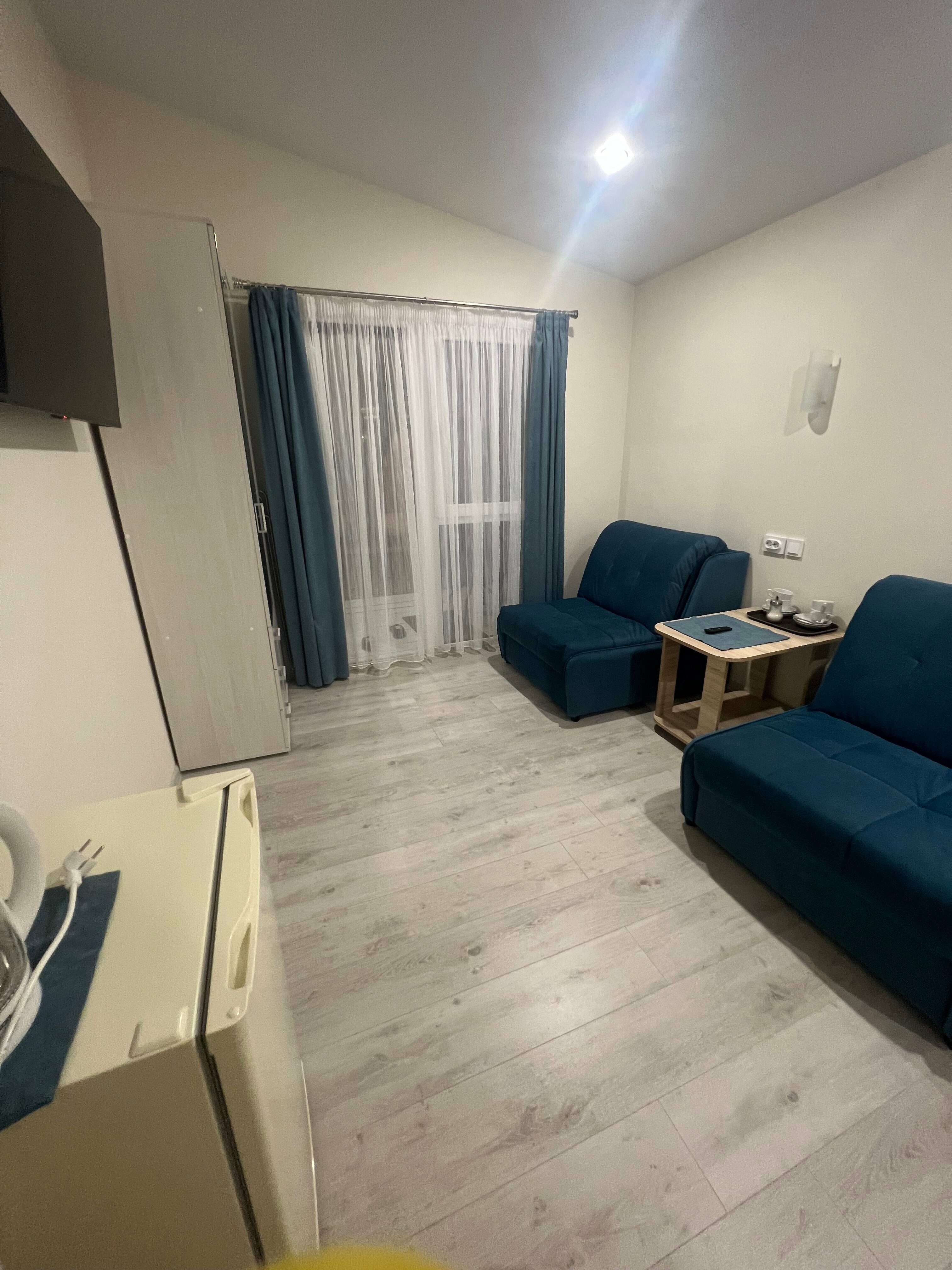 Домики с бассейном