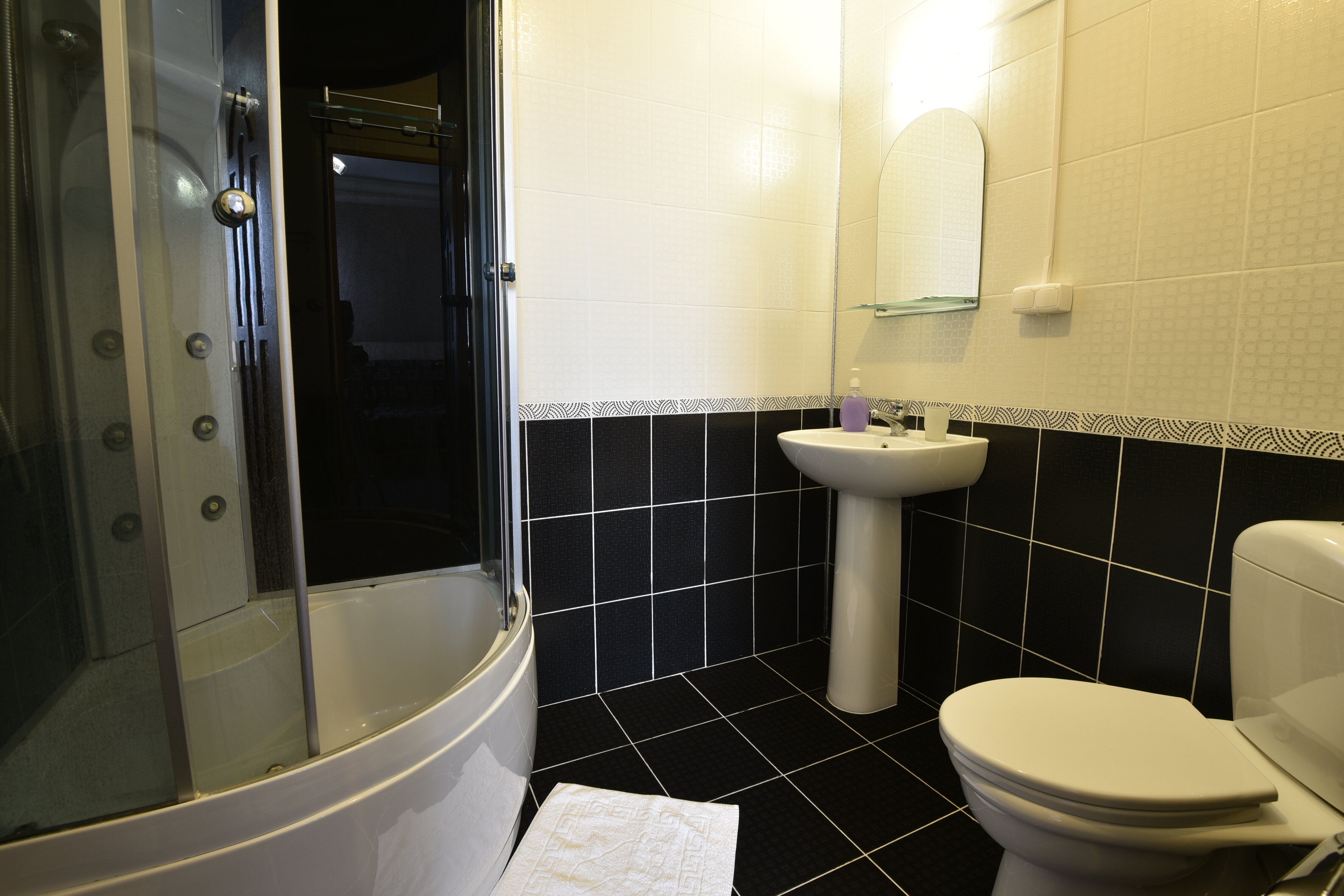 Улучшенный трехместный номер