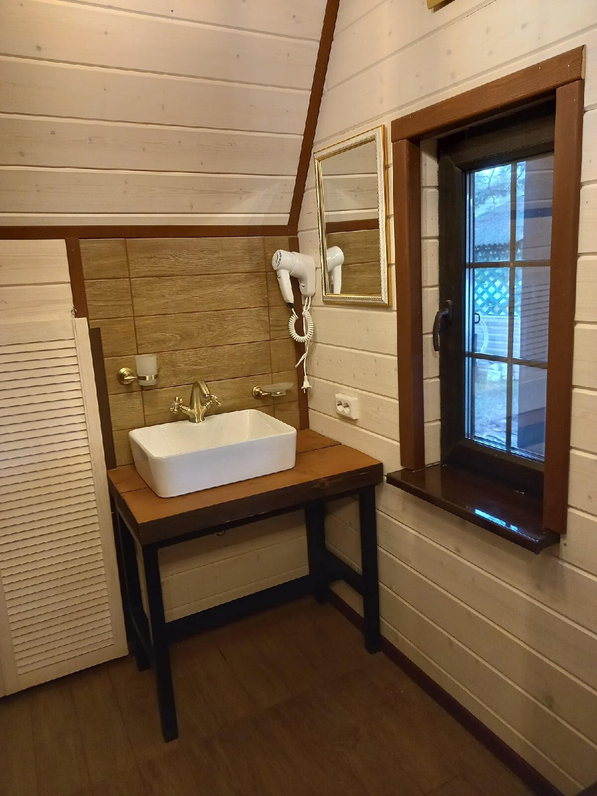 Двухуровневый четырехместный номер