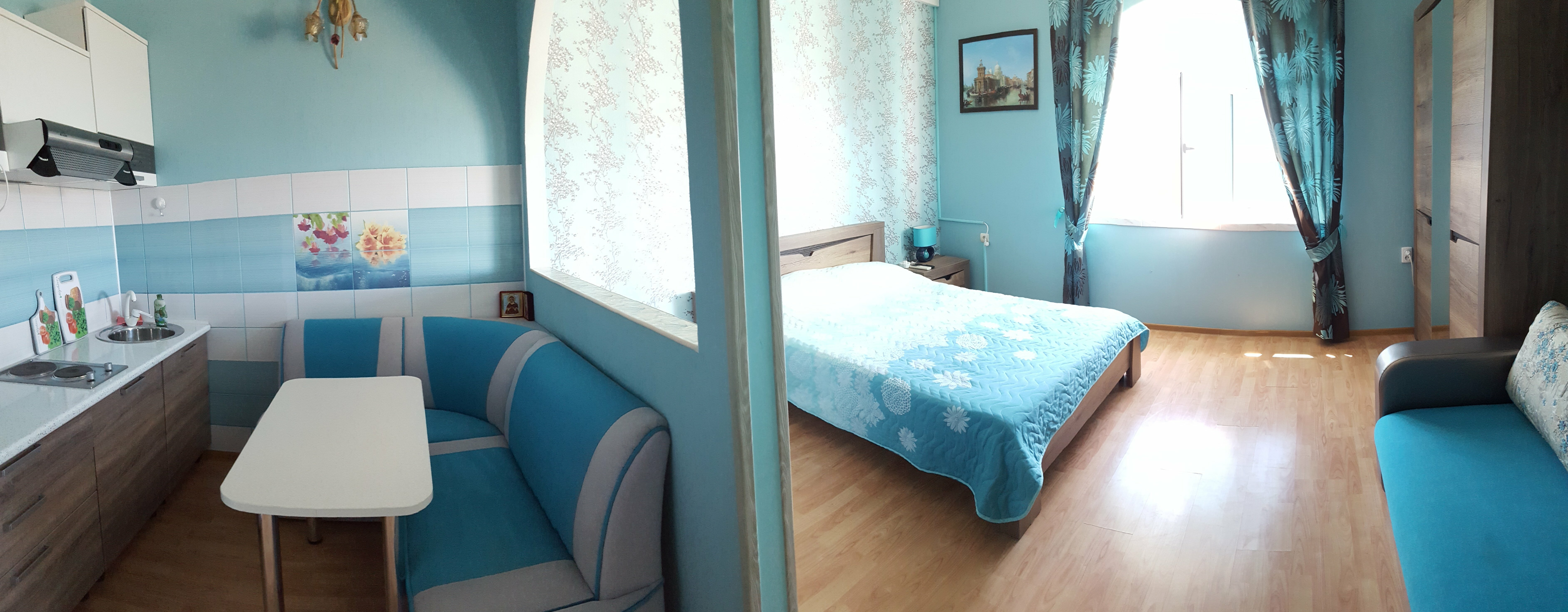 Апартаменты с балконом