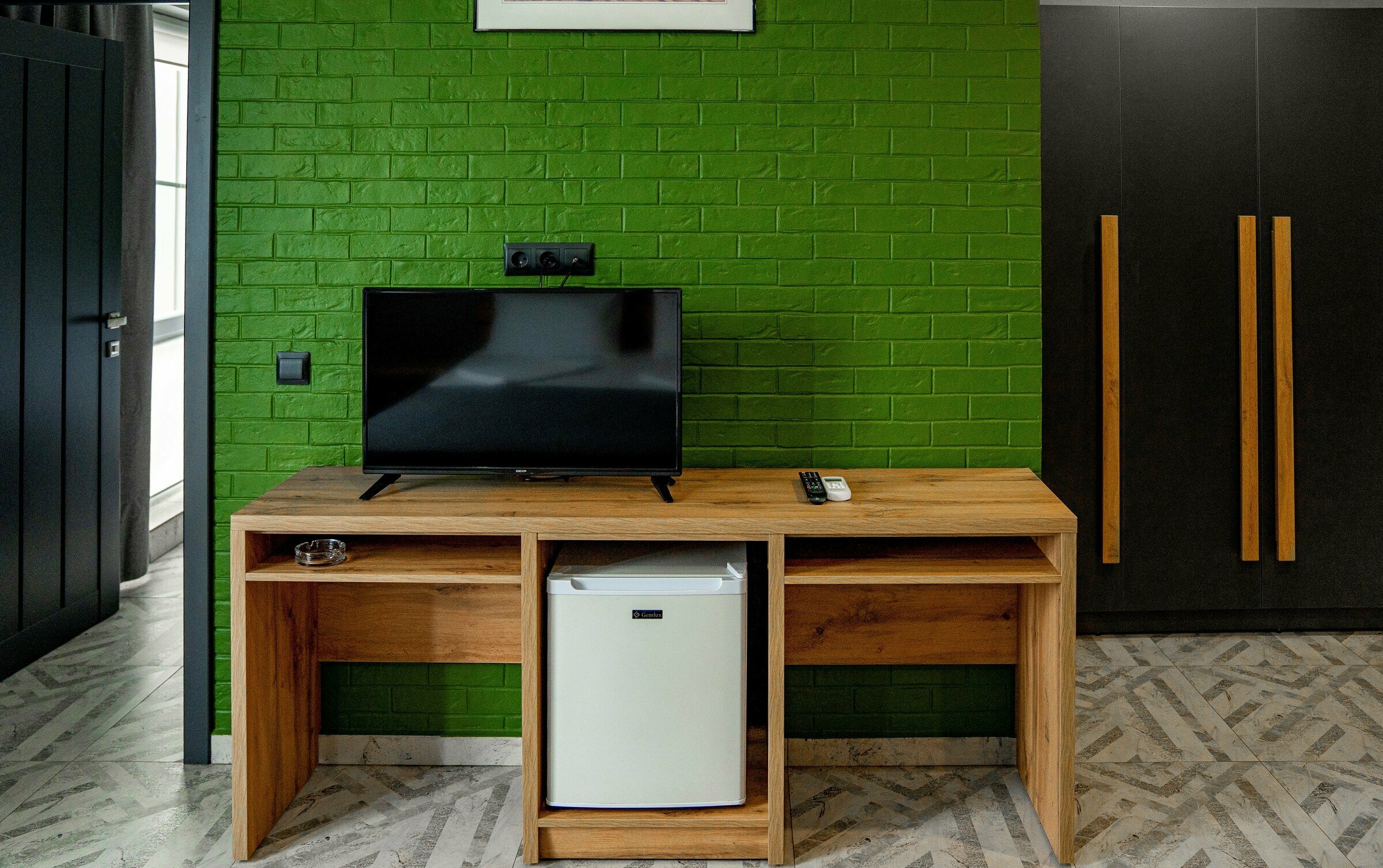 Двухкомнатный с балконом