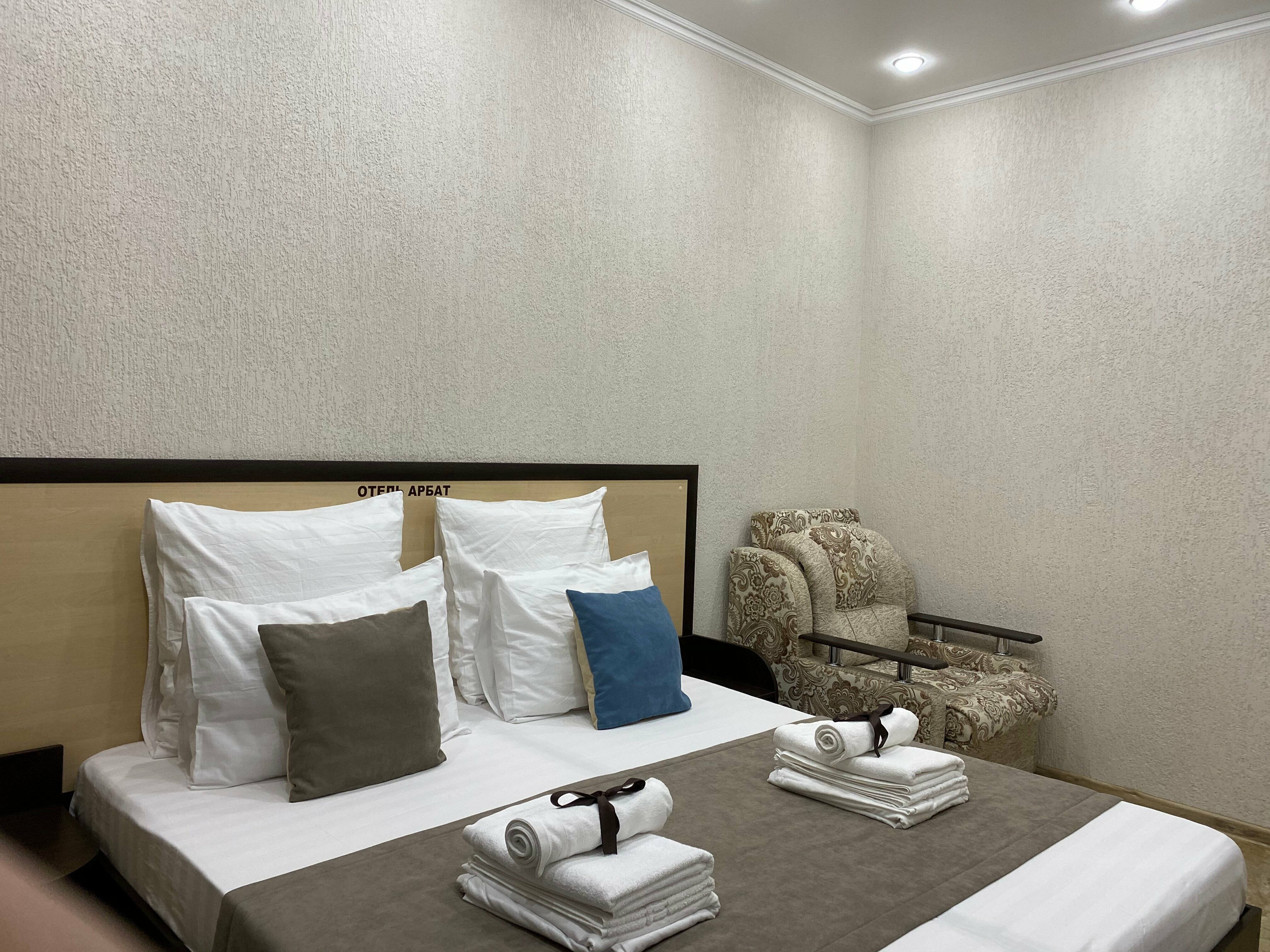 Двухместный номер с 1 кроватью или 2 отдельными кроватями и дополнительной кроватью