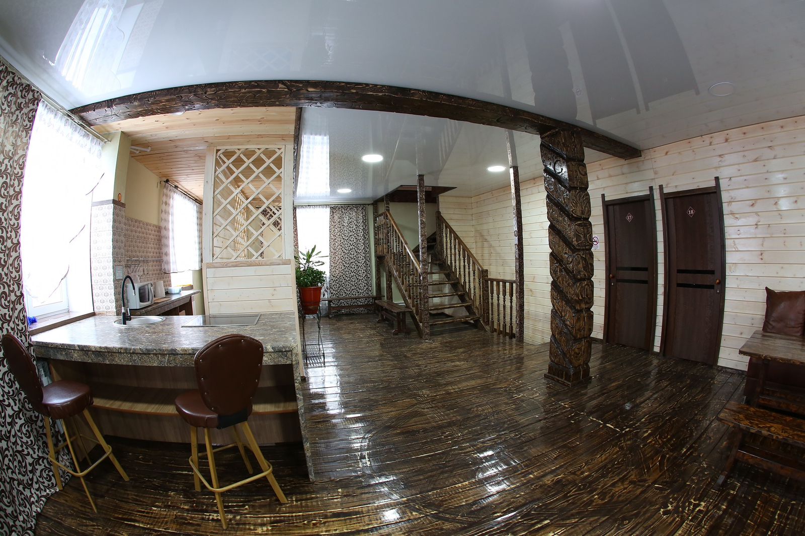 Коттедж с собственным бассейном