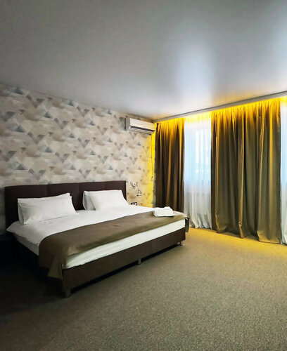 Полулюкс Делюкс