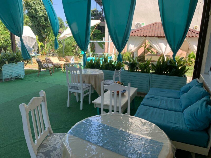 Четырехместный номер с видом на сад